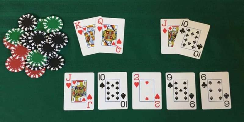 Hướng dẫn chi tiết cách chơi Poker ở từng vòng